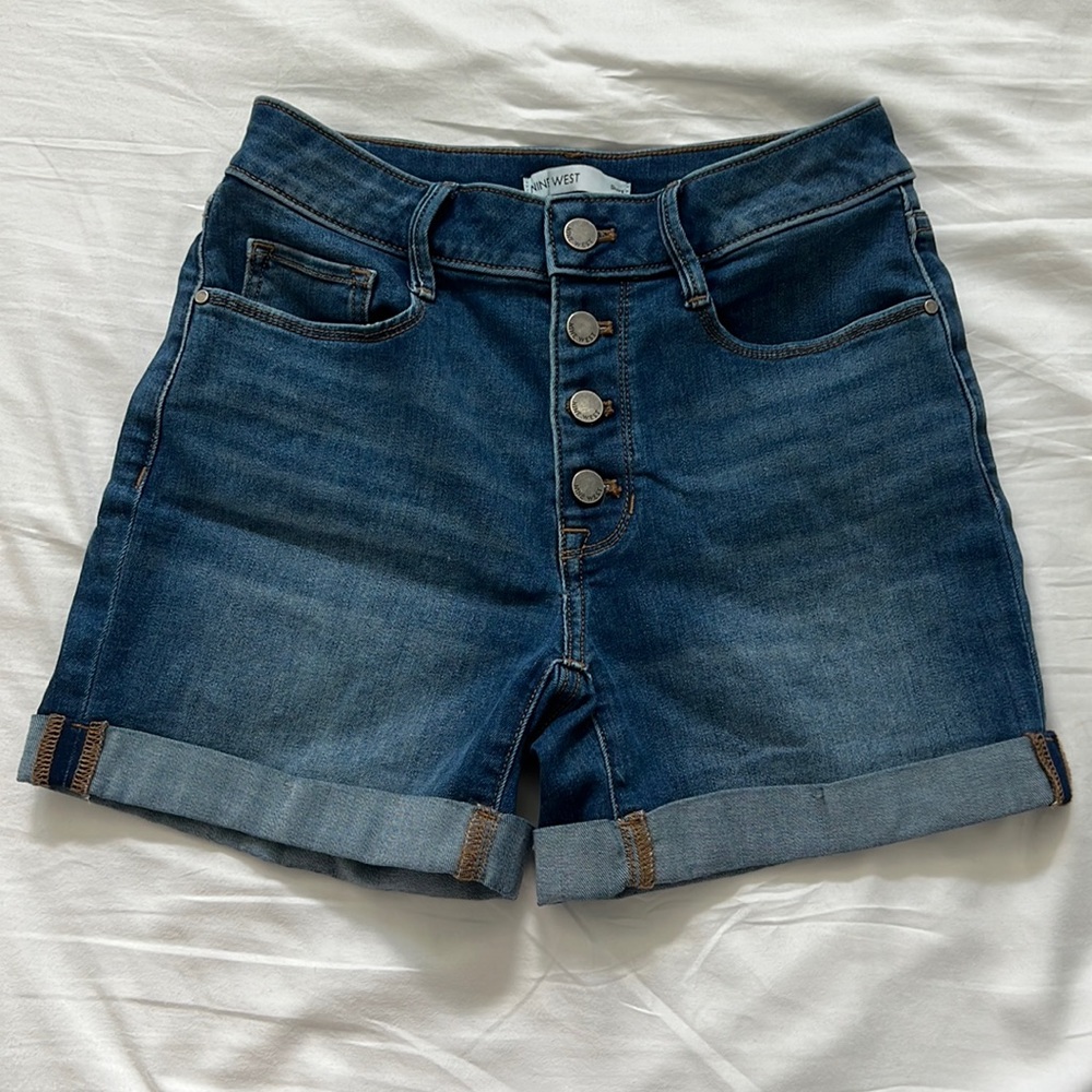Nine West jean shorts size 4